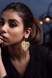 TEXTURED FREEFORM LEAF 18K GOLD PLATED FISHHOOK DANGLER FASHION EARRING