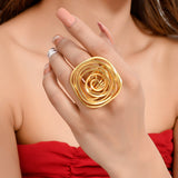 ROSETTE Contemporary Ring with a Wired Rose and Gold Plating in Brass